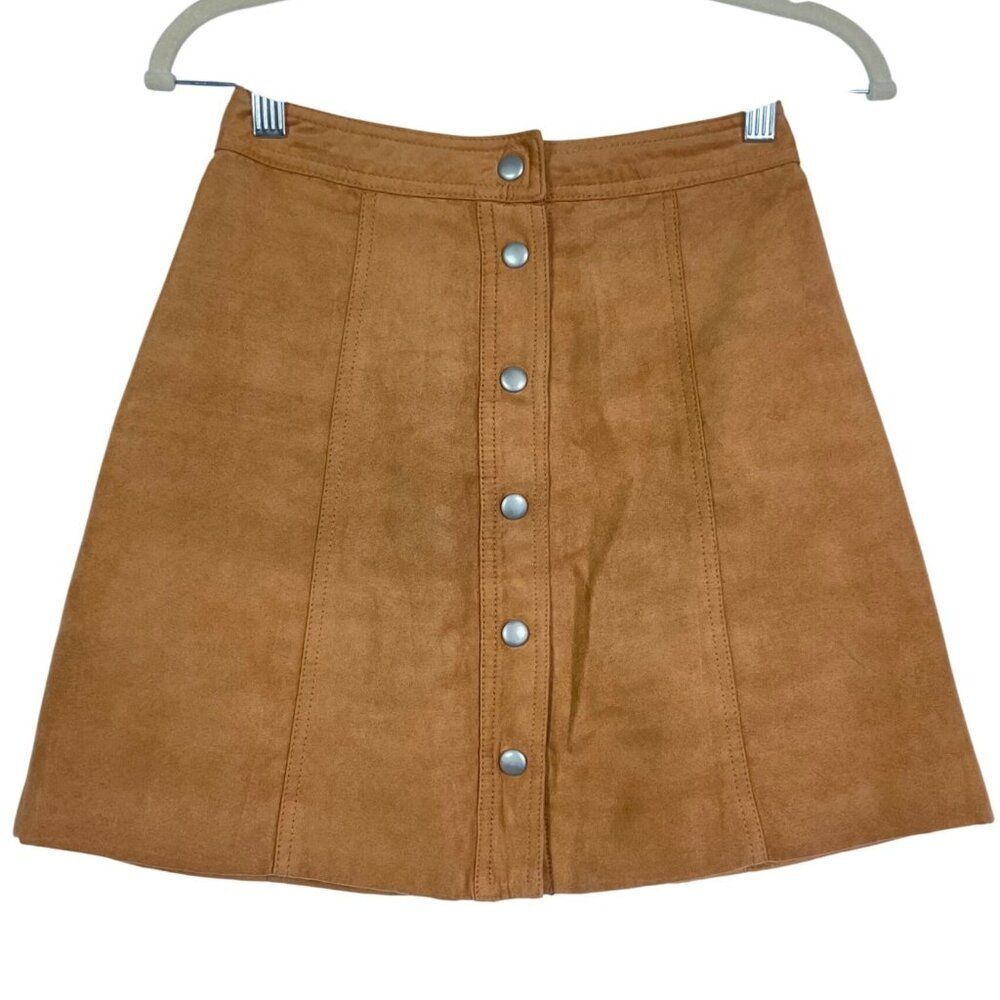 H&M Faux Suede A-Line Skirt in Camel, size US 2, snaps down the front, 100% poly
